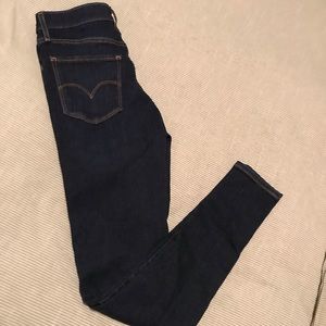 Levi’s 720 high rise super skinny jeans